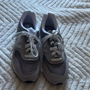 New Balance 997H Sneaker - Men's
Shop all New Balance